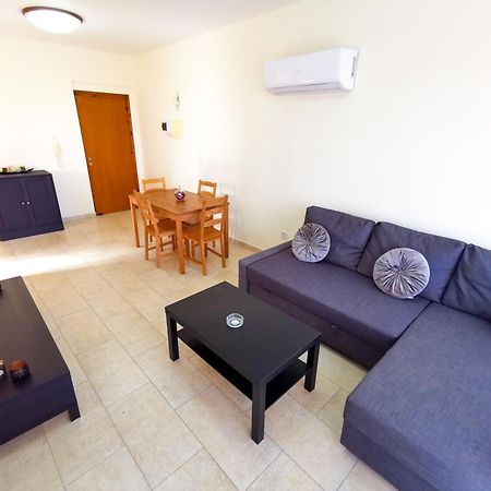 License To Chill Apartment 拉纳卡 外观 照片