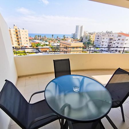 License To Chill Apartment 拉纳卡 外观 照片